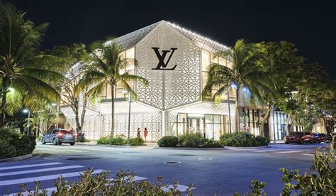 fotos de louis vuitton miami design district|louis vuitton miami design district.